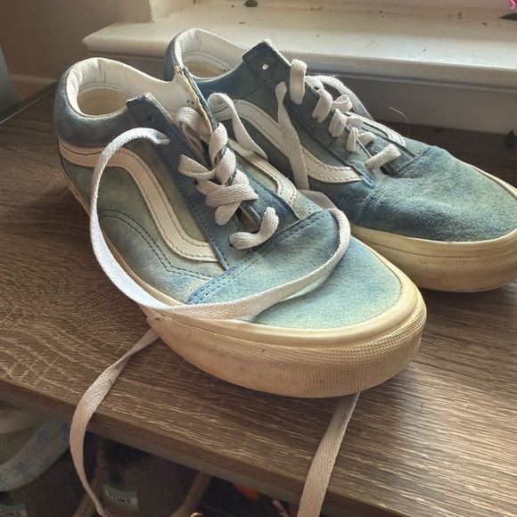 Vans Blue and White Sneakers Classic Skate Style - Picture 3 of 8